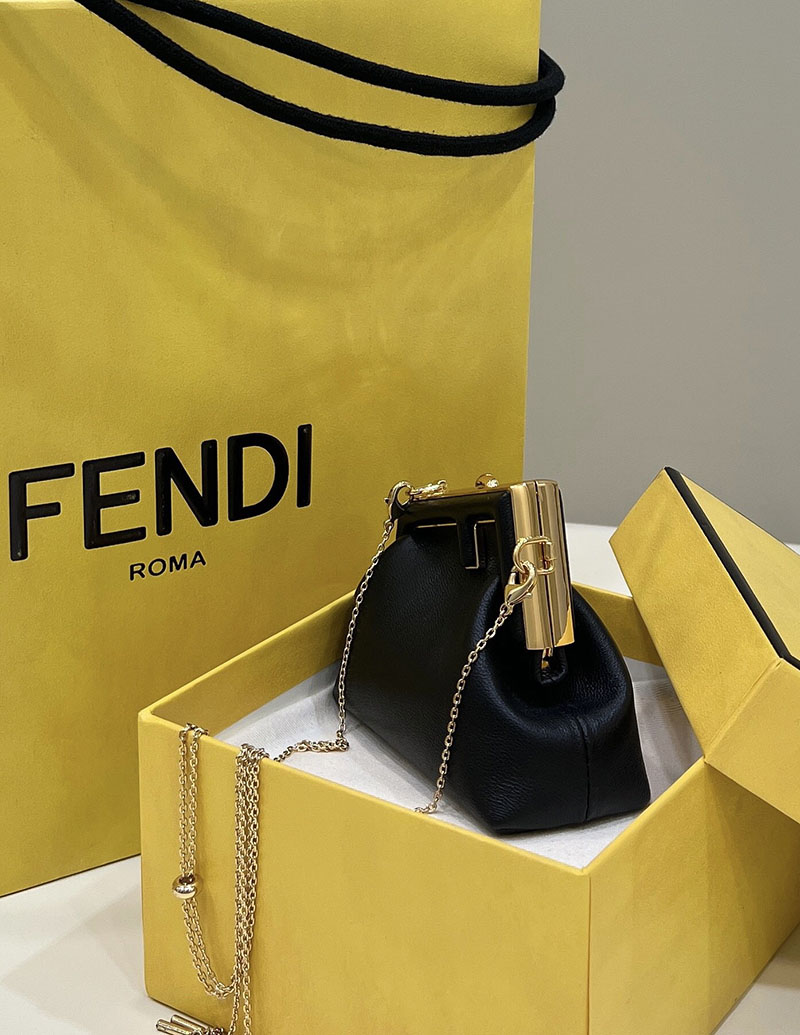 フェンディ 人気バッグ FENDI Nano Fendi First Charm レディース ナノファーストチャーム ブラック 7AS051ABVEF0KUR - 画像 (8)