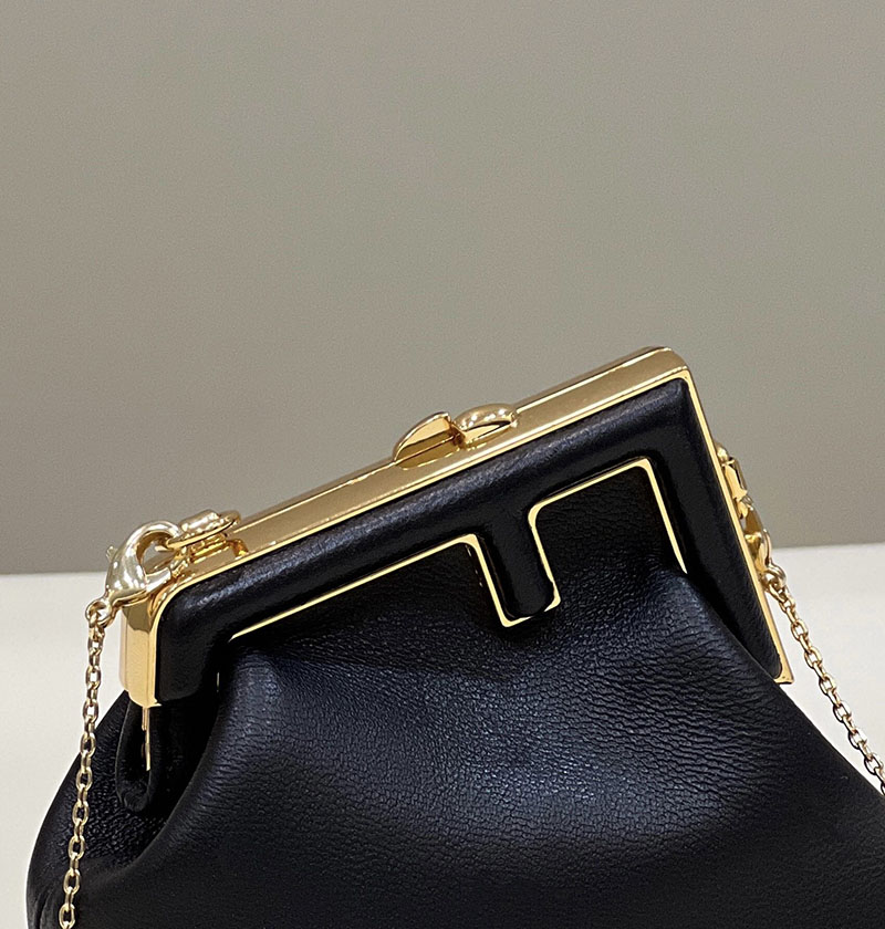 フェンディ 人気バッグ FENDI Nano Fendi First Charm レディース ナノファーストチャーム ブラック 7AS051ABVEF0KUR - 画像 (5)