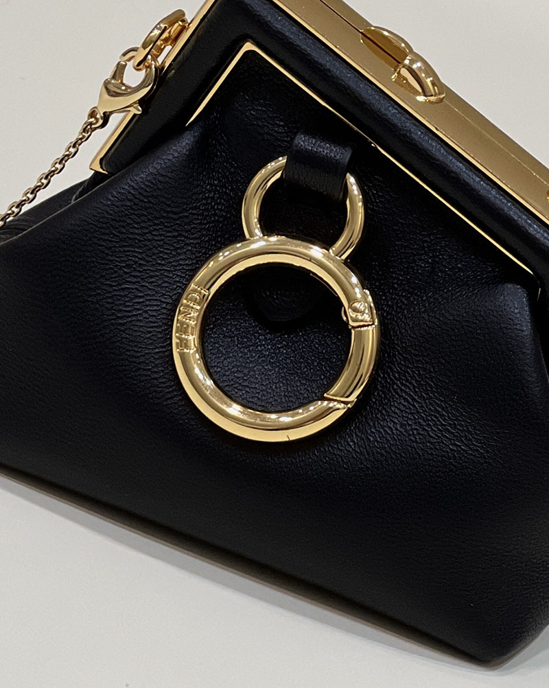フェンディ 人気バッグ FENDI Nano Fendi First Charm レディース ナノファーストチャーム ブラック 7AS051ABVEF0KUR - 画像 (2)