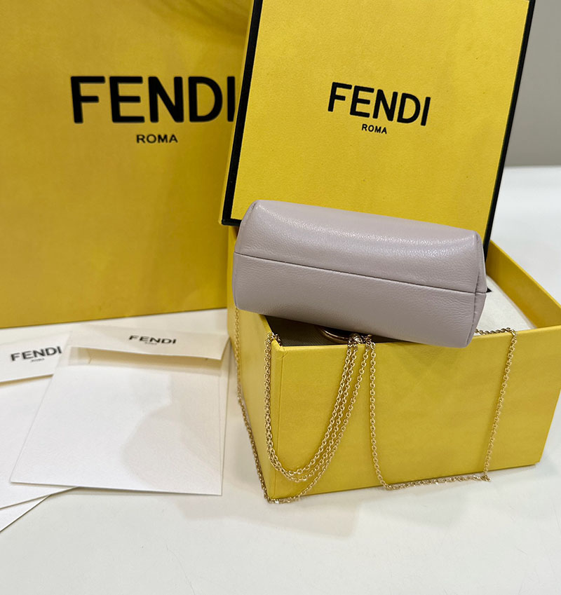 フェンディ 人気バッグ FENDI 財布 レディース コインケース(ストラップ付) ベージュ FENDI FIRST NANO CHARM 7AS051ABVEF0E65 - 画像 (7)