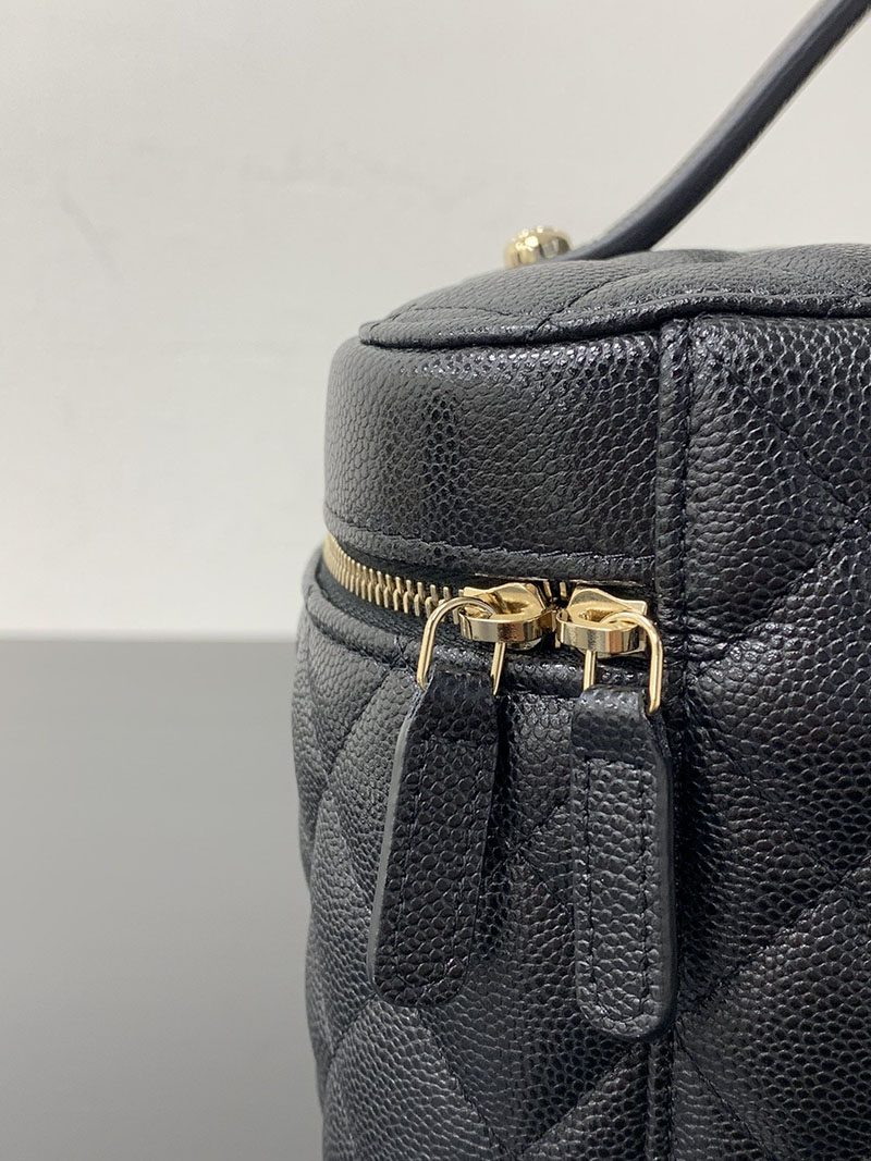 シャネル 新作バッグ H品 CHANEL バニティ ブラック GP マトラッセ キャビアスキン ハンドバッグ AP2573 B10583 C3906 - 画像 (5)