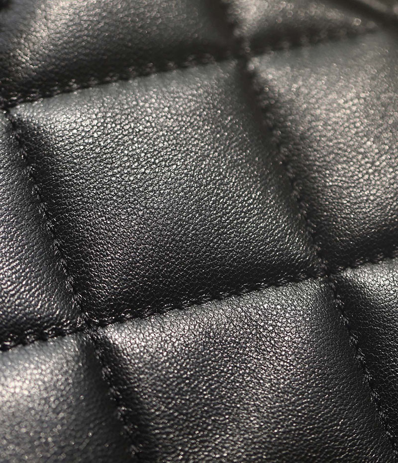 シャネル 新作バッグ H品 CHANEL 24SS LOOK40 ミニ フラップ バッグ ラムスキン ブラック AS4868 B16574 94305 - 画像 (9)