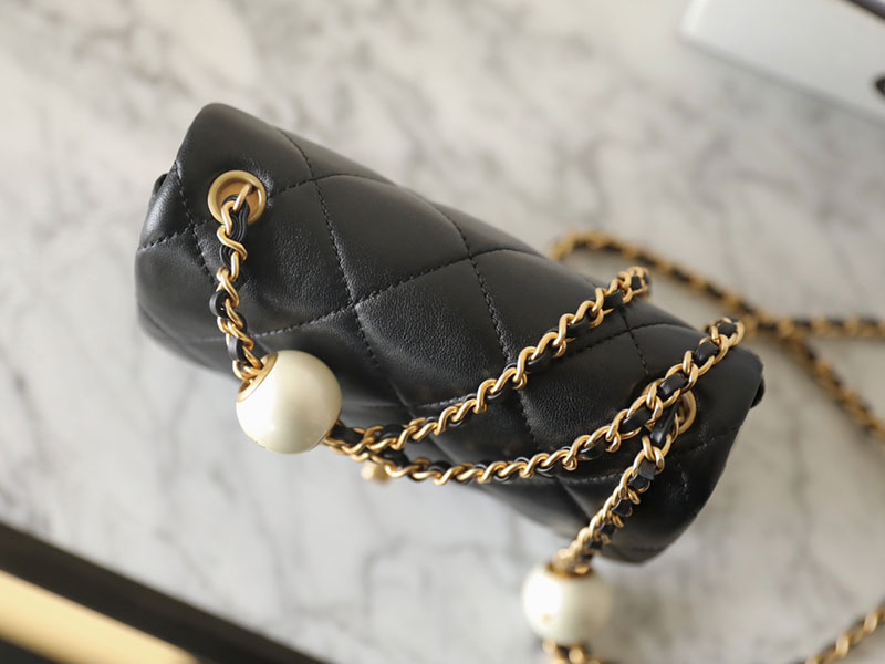 シャネル 新作バッグ H品 CHANEL 24SS LOOK40 ミニ フラップ バッグ ラムスキン ブラック AS4868 B16574 94305 - 画像 (5)
