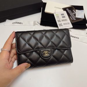 シャネル 財布 公式