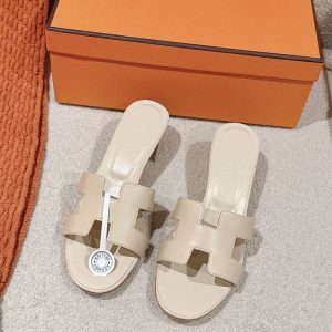 夏サンダル レディース 人気