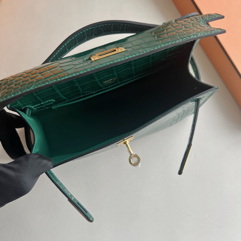 エルメス バッグ 人気 HERMES ポシェットケリー ヴェールエメラルド クロコダイル アリゲーターマット ゴールド金具 2521249 ケリーバッグ クロコダイル - 画像 (6)