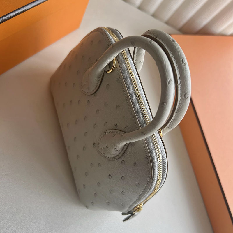 エルメス バッグ 人気 HERMES ボリード1923 20 ミニ パールグレー オーストリッチ ゴールド金具 2521251 ボリード1923 コーデ - 画像 (9)