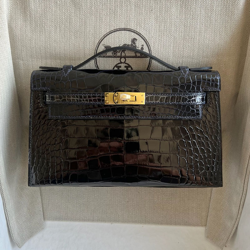 今流行りのバック レディース HERMES ポシェットケリー ブラック/ブルーマリン クロコダイル アリゲーターマット ゴールド金具 2521265 ケリーバッグ クロコダイル - 画像 (2)