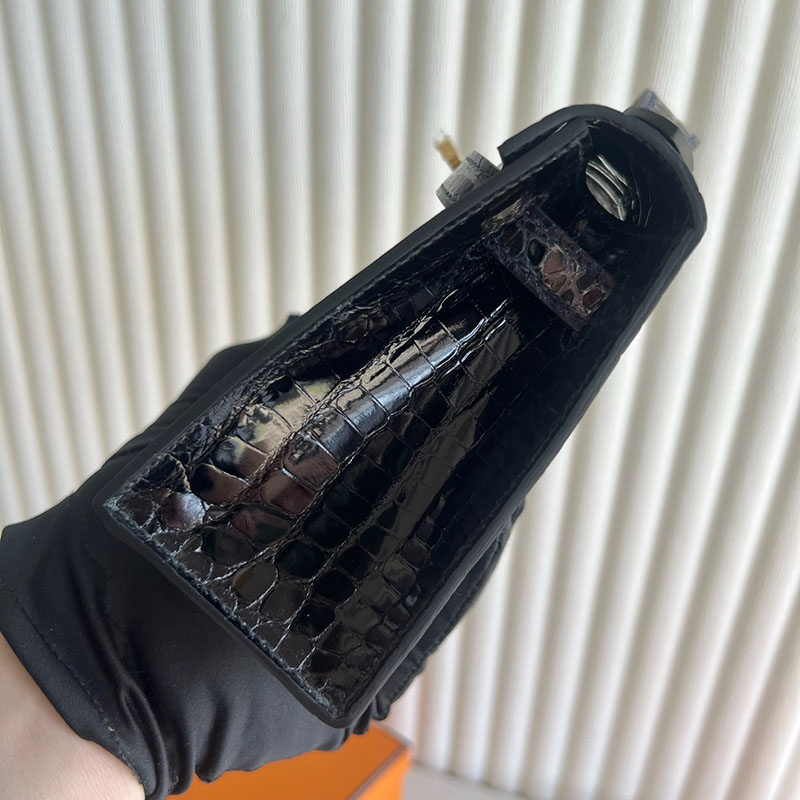 今流行りのバック レディース HERMES ポシェットケリー ブラック/ブルーマリン クロコダイル アリゲーターマット ゴールド金具 2521265 ケリーバッグ クロコダイル - 画像 (10)