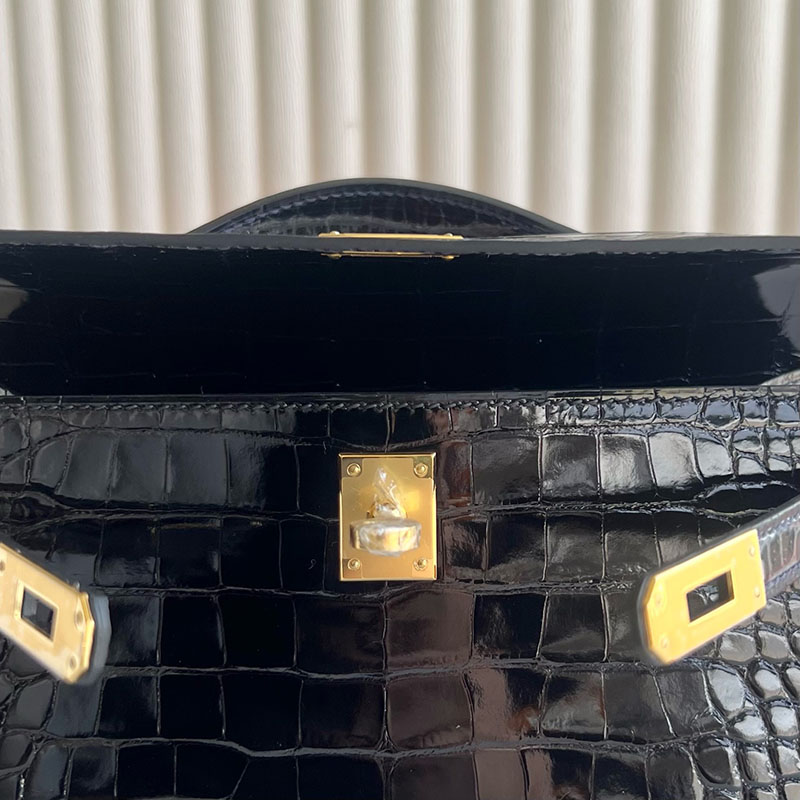 今流行りのバック レディース HERMES ポシェットケリー ブラック/ブルーマリン クロコダイル アリゲーターマット ゴールド金具 2521265 ケリーバッグ クロコダイル - 画像 (4)