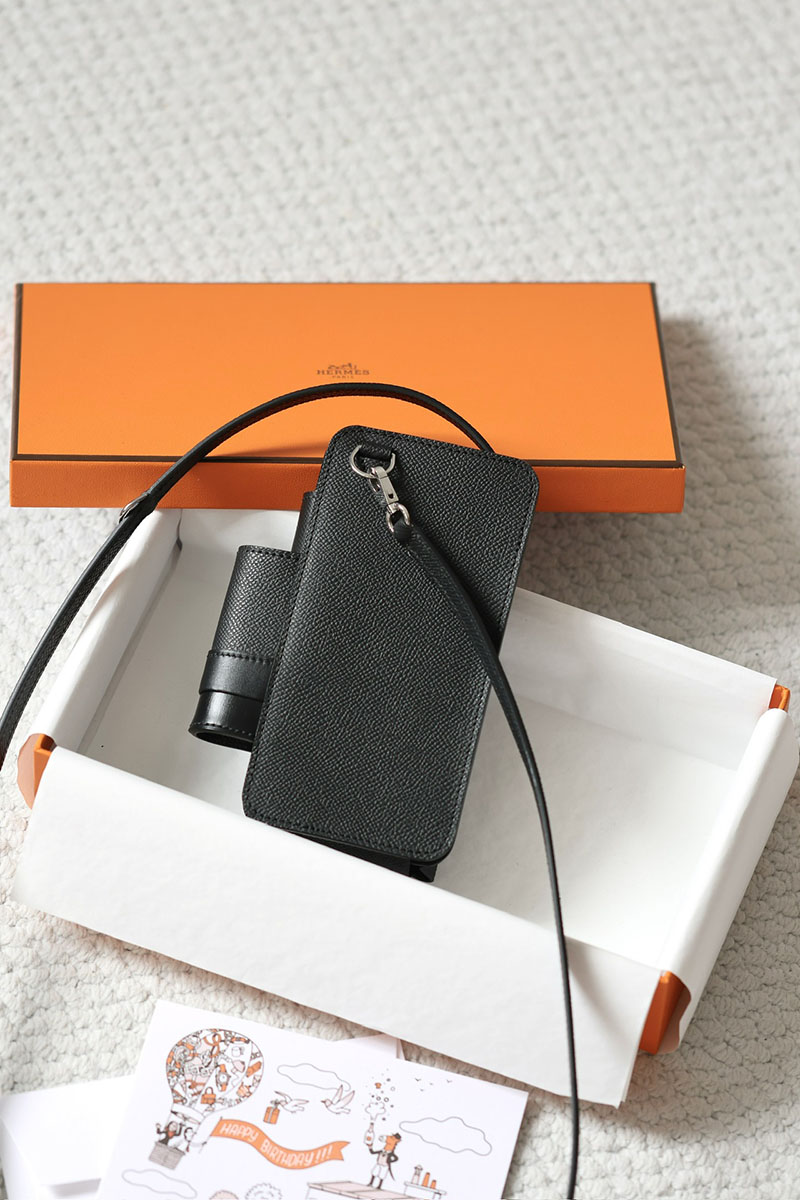 並行輸入品 HERMES エルメスウェイ スマートフォンケース リップケース付 黒 ブラック シルバー金具 2521321 エルメス iphoneケース 公式 - 画像 (3)