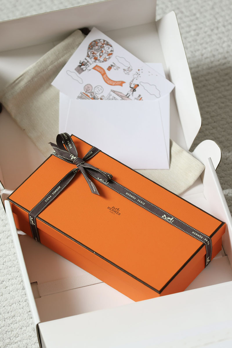 並行輸入品 HERMES エルメスウェイ スマートフォンケース リップケース付 ナタ/ブリック/モーヴシルベストル ゴールド金具 2521324 エルメスウェイ 定価 - 画像 (2)