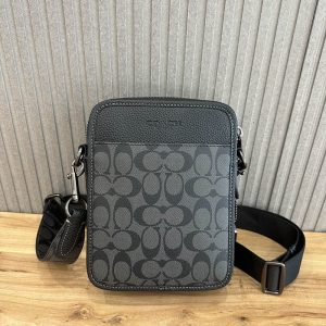 コーチ バッグ メンズ ショルダー