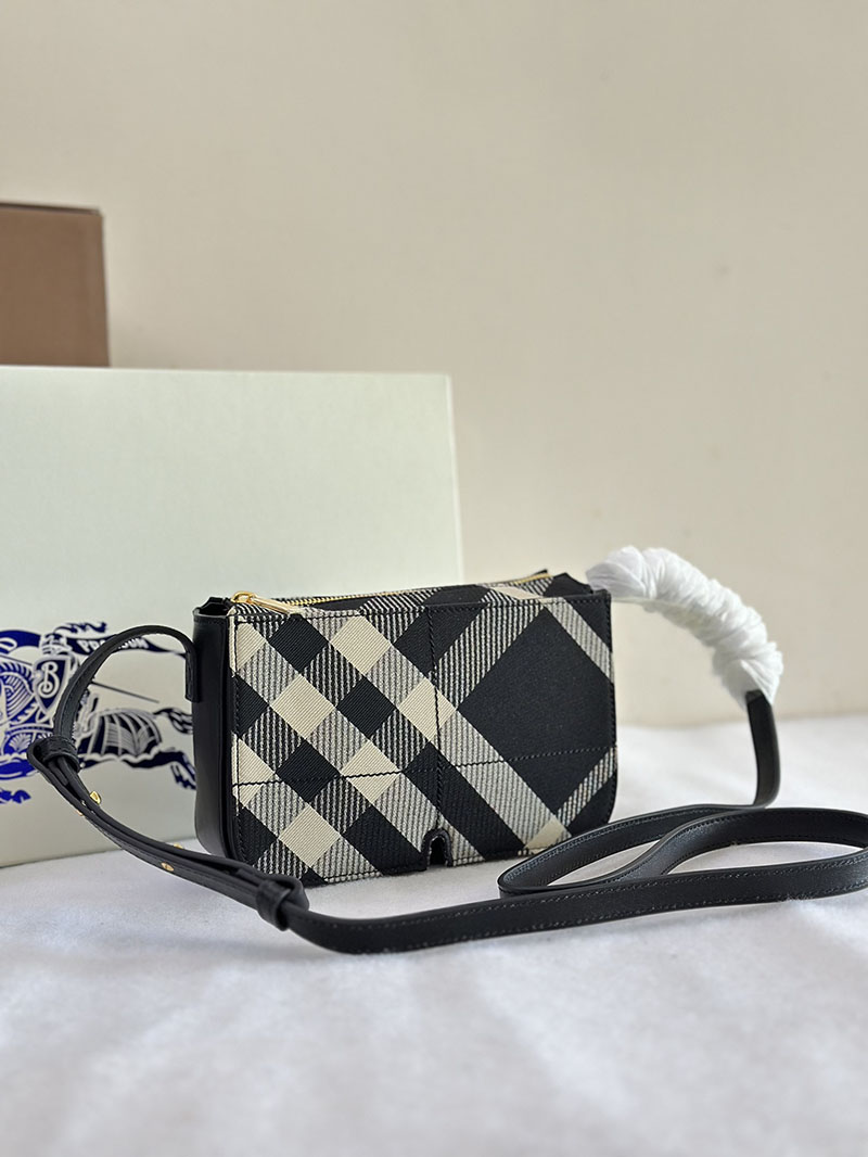 Burberry バーバリー スニップ クロスボディバッグ 81033741 ブラック 超N品 バーバリー ミニショルダーバッグ - 画像 (9)