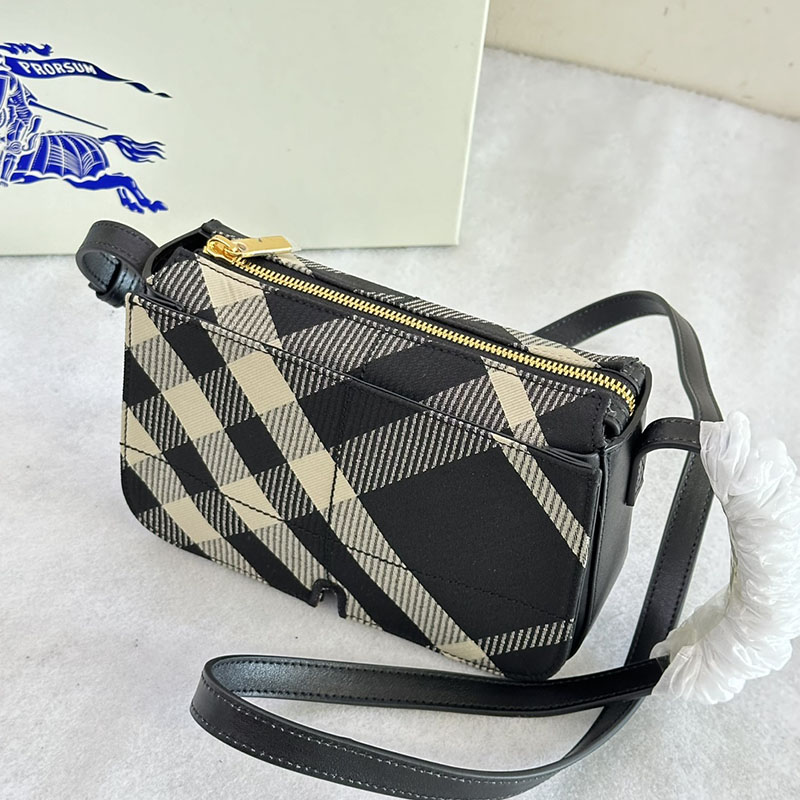 Burberry バーバリー スニップ クロスボディバッグ 81033741 ブラック 超N品 バーバリー ミニショルダーバッグ - 画像 (5)