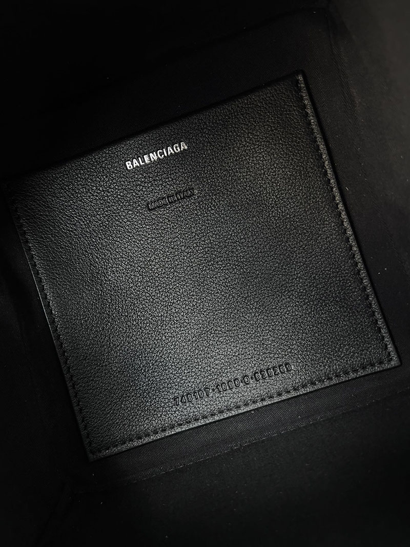 バレンシアガ アウトレット BALENCIAGA 4X4 ハンド バック L 7481942AAIM1090 ブラック カーフスキン バレンシアガ バッグ アウトレット - 画像 (3)