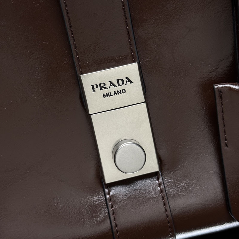 プラダ アウトレット PRADA ラージ レザー トートバッグ 1BG570_2CYR_F01D6_V_OOO ダークブラウン H品 レディース プラダ ショルダーバッグ - 画像 (6)