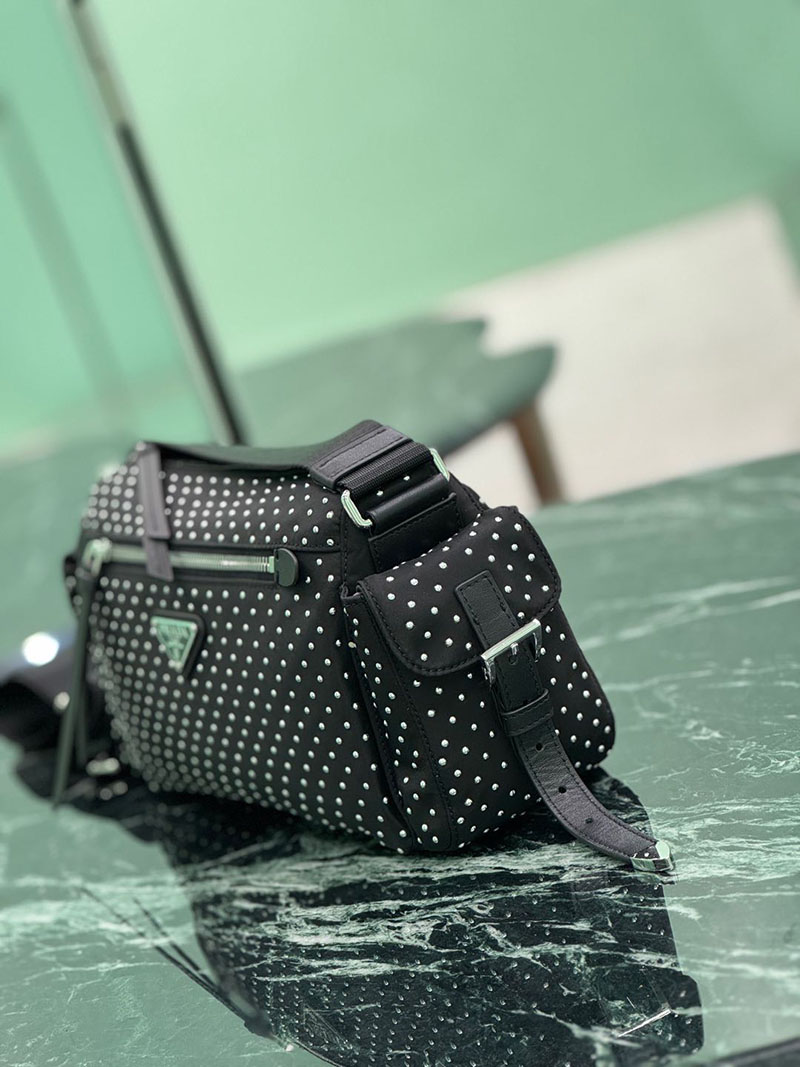 プラダ アウトレット PRADA Re-Nylon ショルダーバック スタッズ 1BC236_2HGV_F0002 ブラック H品 プラダ ショルダーバッグ アウトレット - 画像 (5)