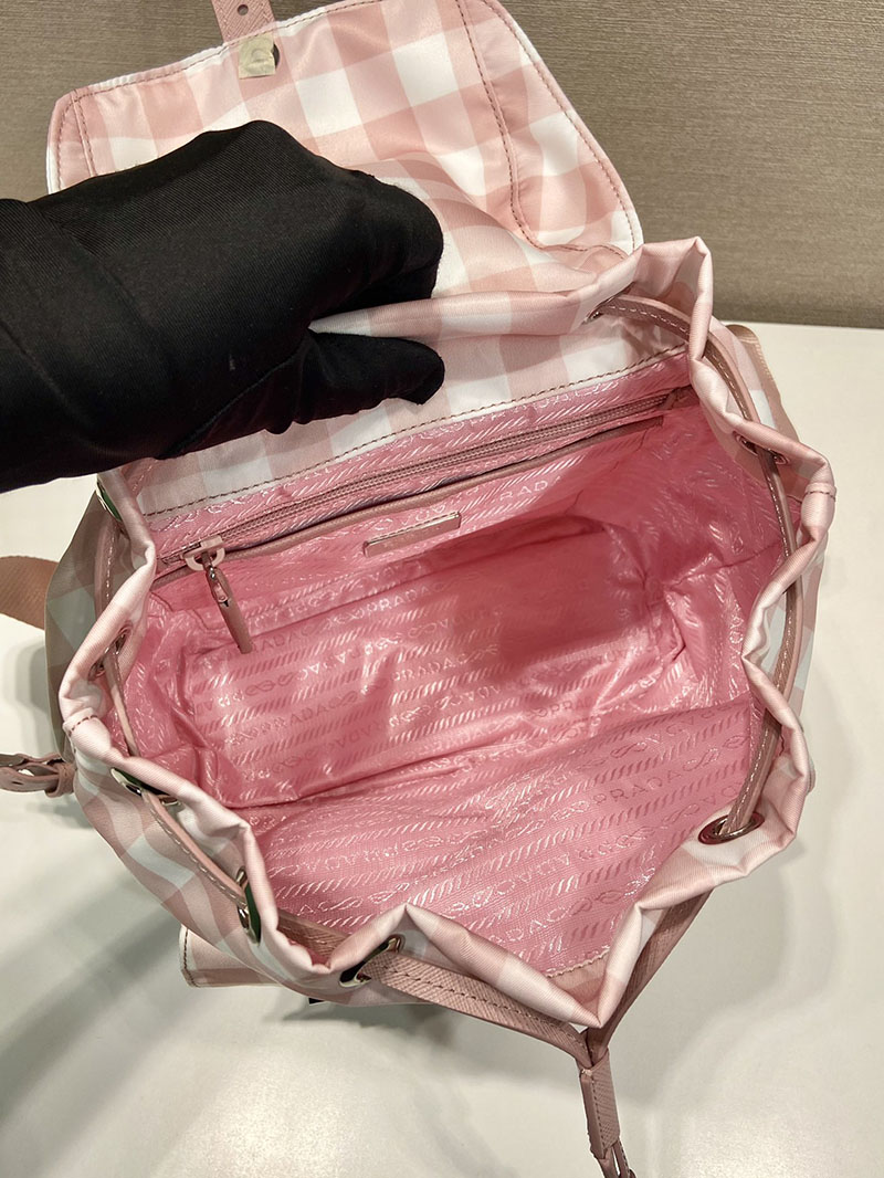 プラダ アウトレット PRADA Re-Edition 1978 Re-Nylon スモール バックパック 1BZ677 ピンクベージュ H品 プラダ バックパック アウトレット - 画像 (3)