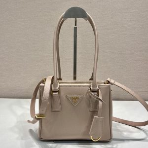 プラダ ハンドバッグ レディース