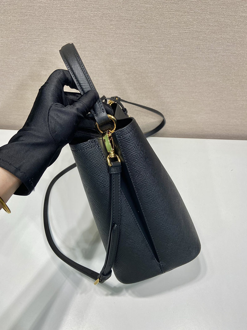 プラダ アウトレット PRADA パニエ サフィアーノレザー ミニバッグ 1BA217_2ERX_F0002_V_OOD ブラック H品 プラダ ショルダーバッグ 人気 - 画像 (6)