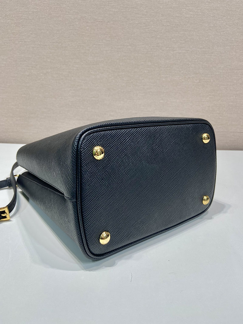プラダ アウトレット PRADA パニエ サフィアーノレザー ミニバッグ 1BA217_2ERX_F0002_V_OOD ブラック H品 プラダ ショルダーバッグ 人気 - 画像 (5)