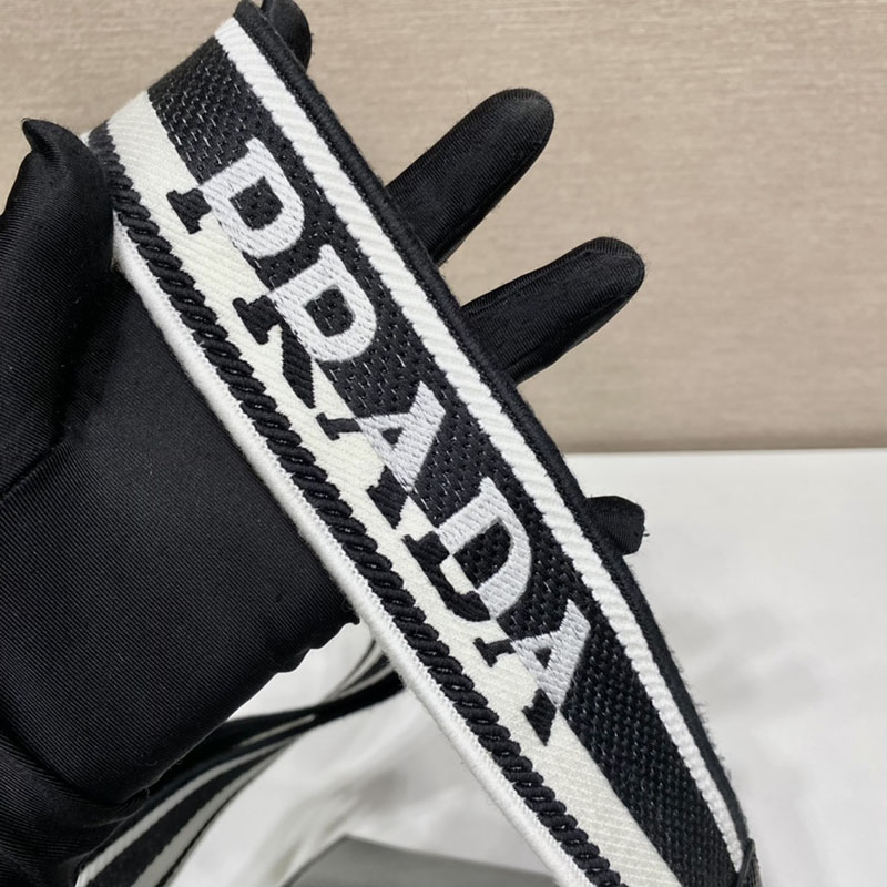 プラダ アウトレット PRADA クレオ ブラシュド レザー ショルダーバッグ 1BD317_2ERX_F0002 ブラック H品 レディース プラダ ショルダーバッグ - 画像 (4)