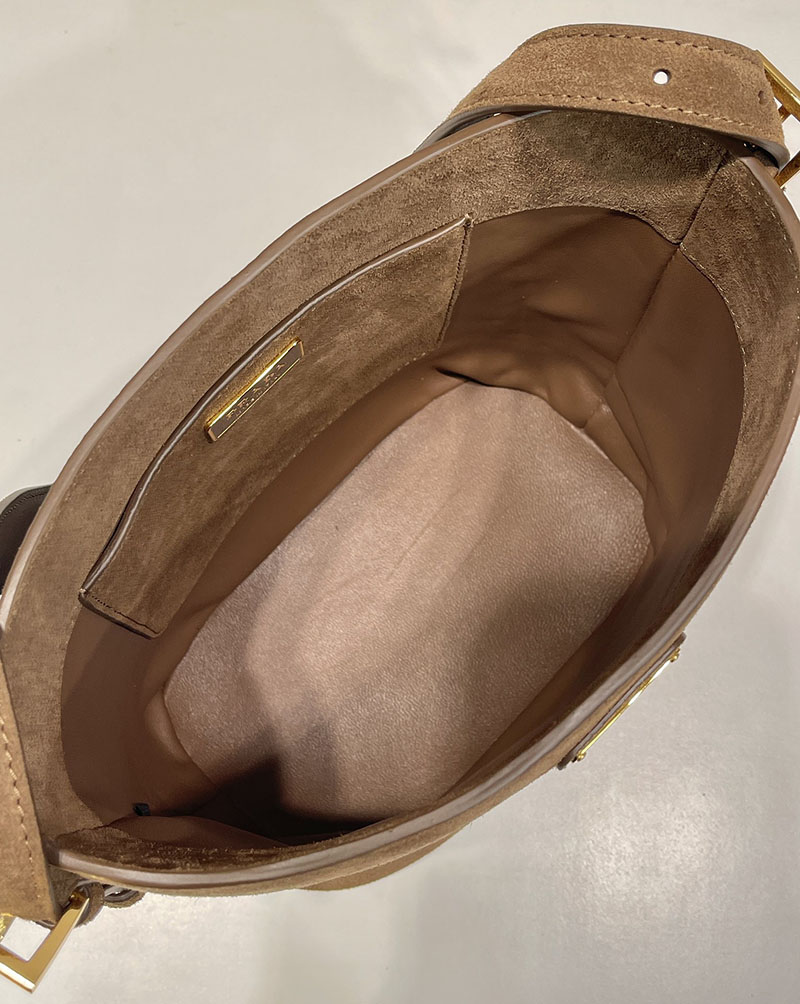 プラダ アウトレット PRADA Suede mini bucket bag スエード バケットバッグ 1BE078 ブラウン H品 プラダ 巾着バッグ アウトレット - 画像 (3)