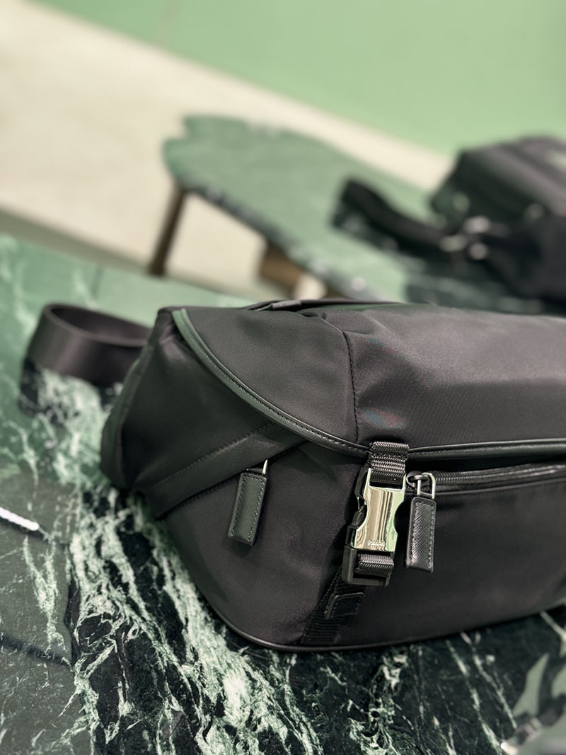 プラダ アウトレット PRADA Re-Nylon xサフィアーノレザー ショルダーバッグ 2VH191_2DMG_F0002_V_OOO ブラック H品 プラダ ナイロンバッグ メンズ - 画像 (5)