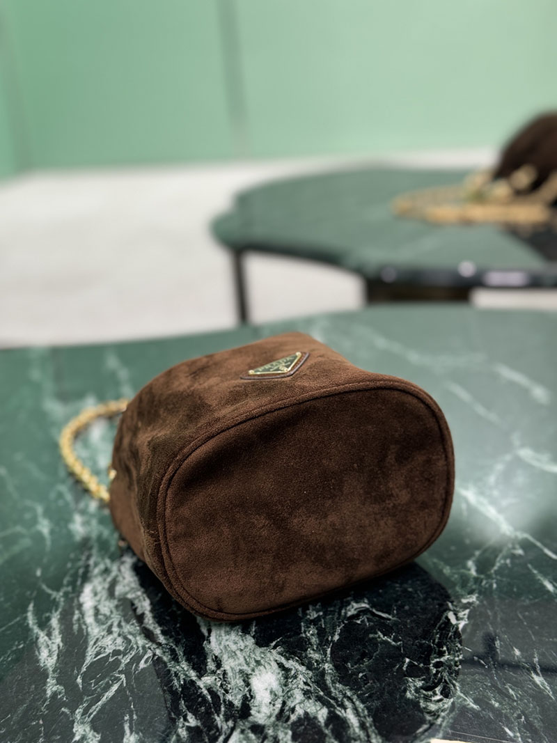 プラダ アウトレット PRADA Suede mini-bag ハンドバッグ 1BC227_008_F0324_V_OOO ブランデー H品 プラダ ハンドバッグ レディース - 画像 (4)