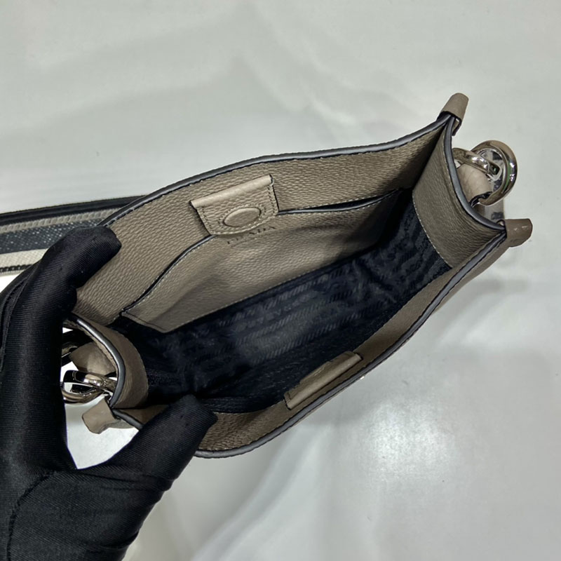 プラダ アウトレット PRADA ヴィッテロダイノソフトレザー ミニショルダーバッグ 1BH191_2DKV_F0572_V_3OO ベージュ H品 プラダ 斜めがけバッグ レディース - 画像 (3)