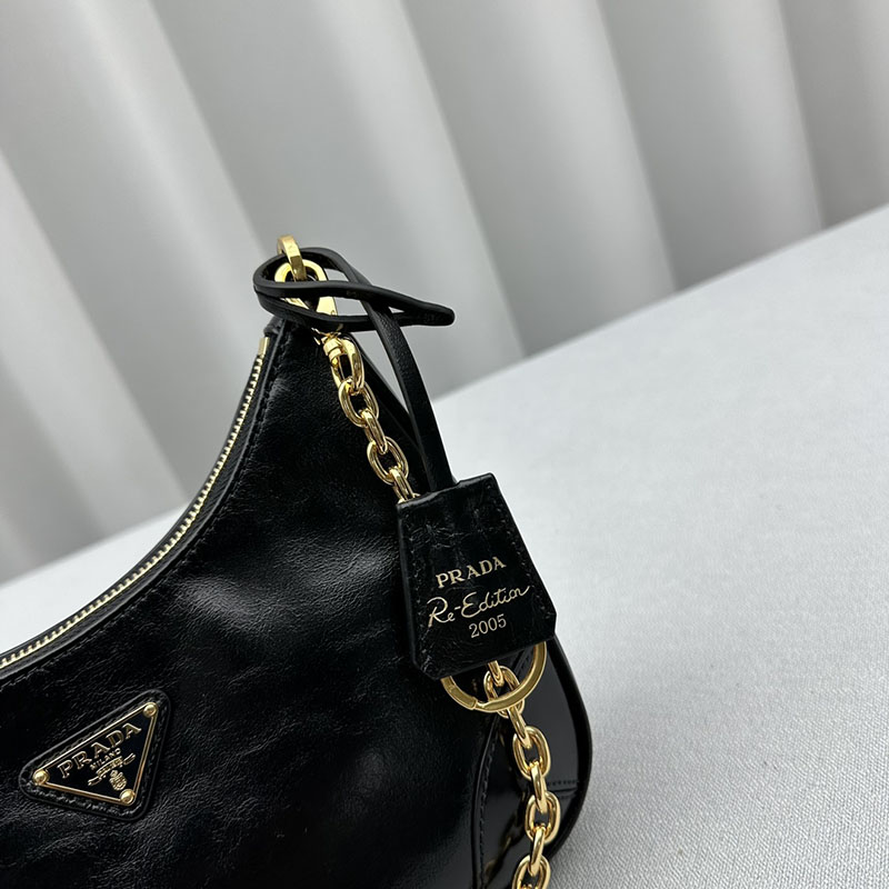 プラダ アウトレット PRADA Re-Edition 2005 ナプラックパテントレザー バッグ 1BH204_2DNT_F0002_V_WRS ブラック H品 プラダ アウトレット バッグ 新作 - 画像 (5)