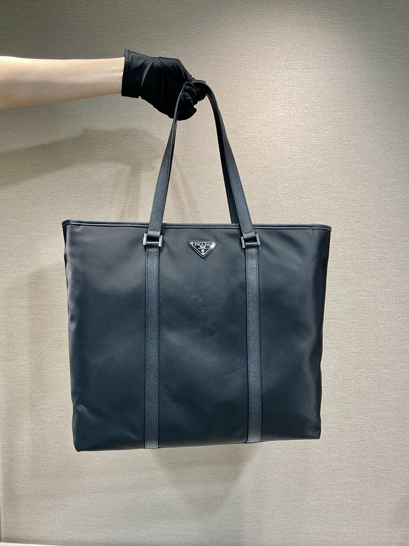 プラダ トートバッグ メンズ ビジネス