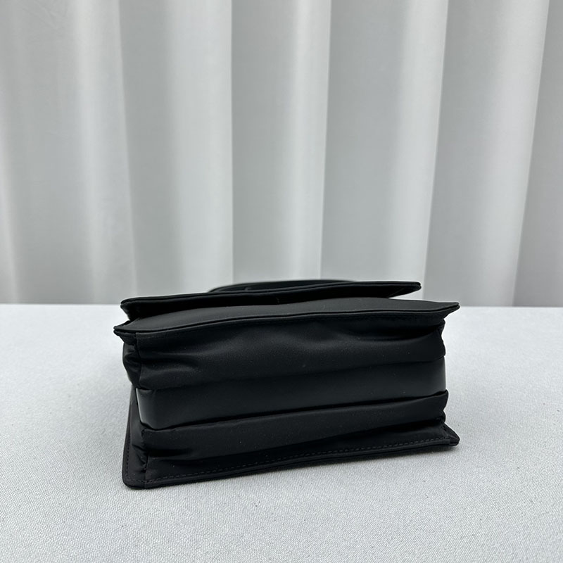 プラダ アウトレット PRADA Re Nylonミディアム ショルダーバッグ 1BD255_RDLN_F0002_V_OOO ブラック H品 プラダ バッグ アウトレット - 画像 (7)