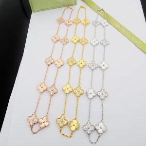 アルハンブラ 10P ネックレス