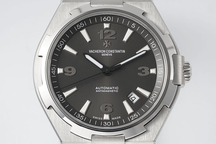最高級ヴァシュロンコンスタンタンスーパーコピー オーヴァーシーズ 47040/000W-9500 グレー VACHERON CONSTANTIN メンズ 腕時計 - 画像 (9)