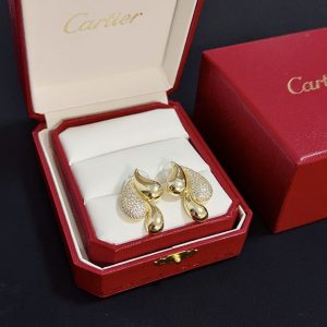 カルティエ ピアス 芸能人
