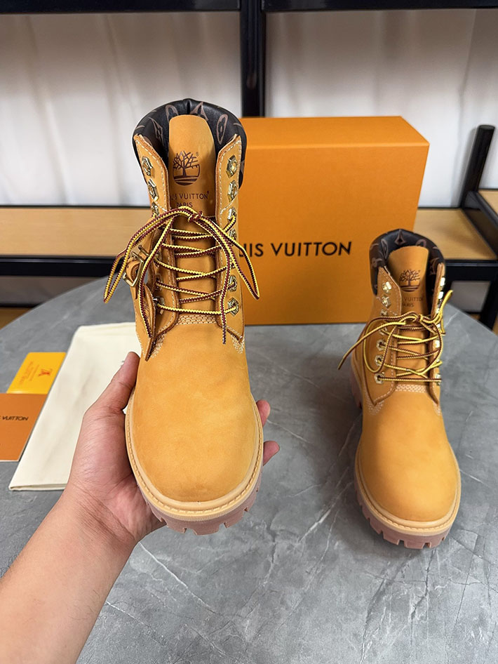 最高級ルイヴィトンスーパーコピー LV × Timberland 6-IN アンクルブーツ ノワール ブーツ 靴 2522905 N品 ルイ ヴィトン ティンバーランド 予約 - 画像 (4)