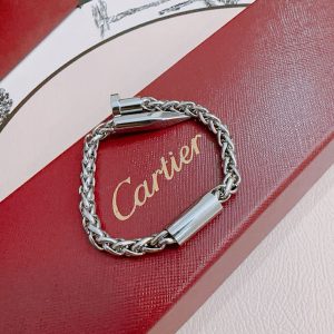 カルティエ ブレスレット 人気