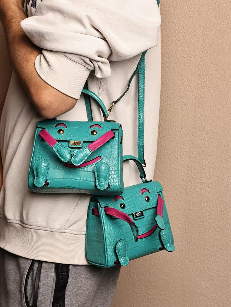 エルメスコピー HERMES ケリードール パーソナル ブルーパオン/ローズショッキング クロコダイル アリゲーターマット ゴールド金具 2524007 - 画像 (4)