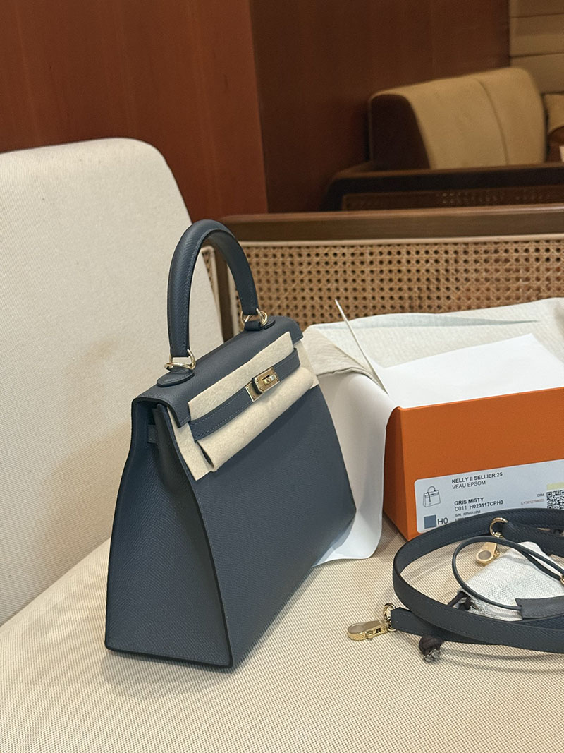 エルメスケリーバッグ定価 HERMES ケリー25 外縫い グリミスティ ヴォーエプソン ゴールド金具 2524183 - 画像 (4)