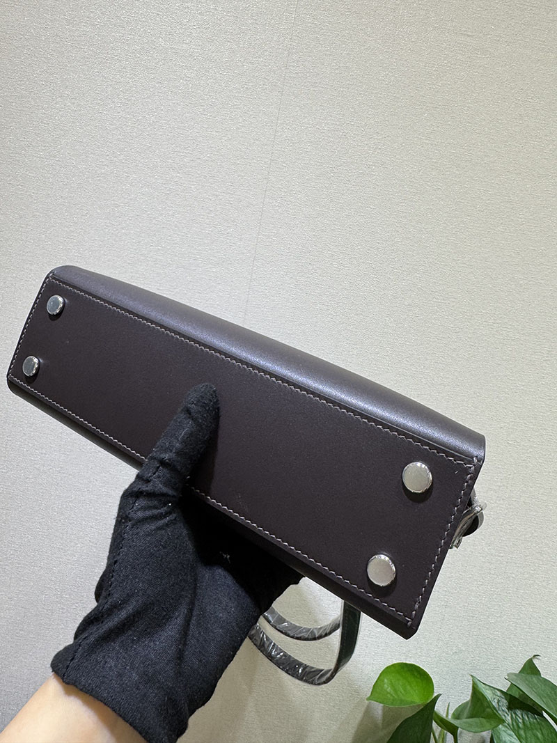 エルメス新作バッグ 2025 HERMES タブリエ・セリエ ルージュセリエ ヴァッシュ・ハンター/ヴォー・スウィフト/トワル・ミリテール シルバー金具 2524459 - 画像 (4)