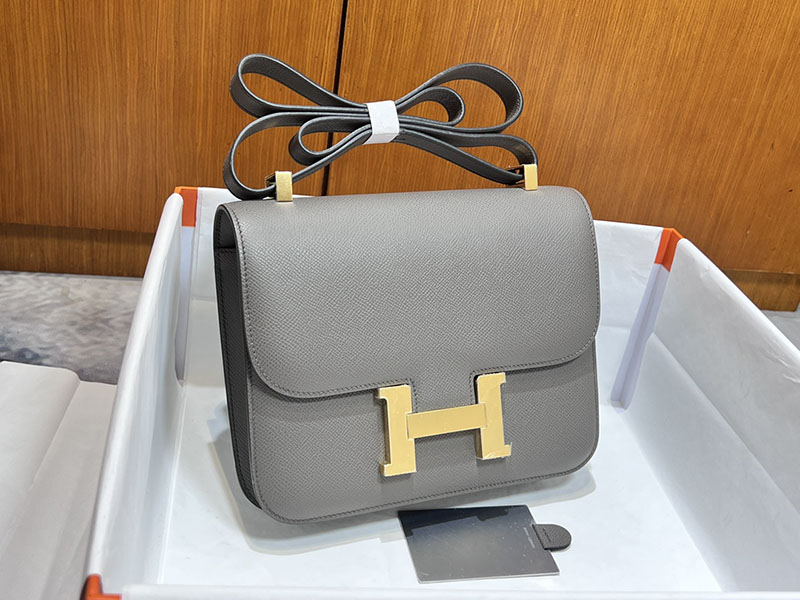 エルメススーパーコピー コンスタンス24 定価 HERMES コンスタンス1 24MM エタン ヴォーエプソン ゴールド金具 2524477 - 画像 (8)