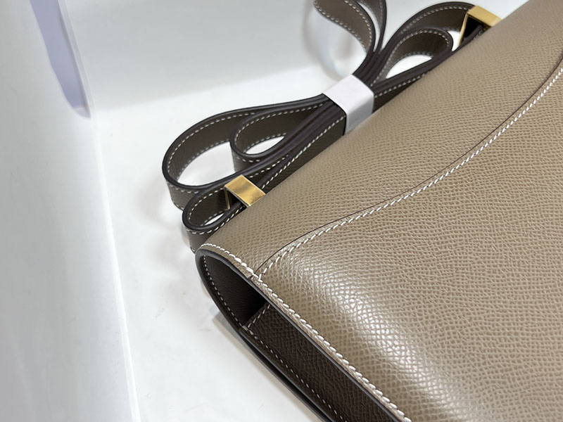 エルメススーパーコピー コンスタンス24 定価 HERMES コンスタンス1 24MM エトゥープ ヴォーエプソン ゴールド金具 2524479 - 画像 (5)
