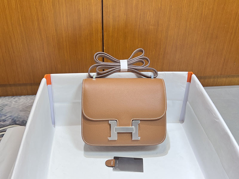 コンスタンス ミニ 定価