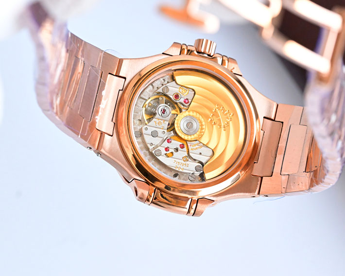 最高級パテックフィリップスーパーコピー PATEK PHILIPPE ノーチラス レディース 7010R-013 レディース 腕時計 - 画像 (2)
