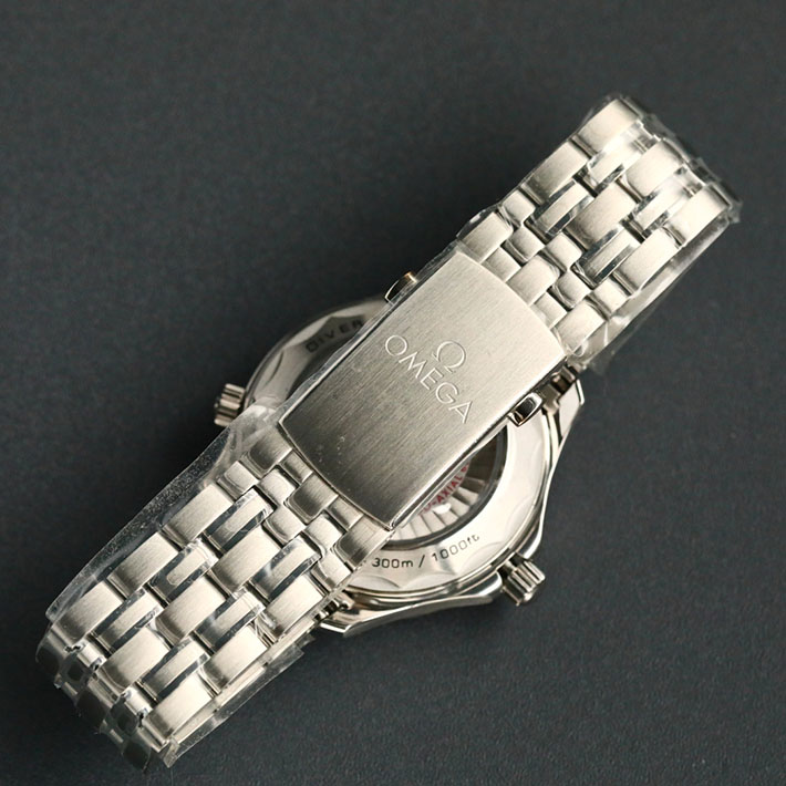 オメガ OMEGA シーマスター ダイバー300 コーアクシャル マスタークロノメーター ジェームズ・ボンド 210.22.42.20.01.004 ブラック メンズ 腕時計 - 画像 (5)