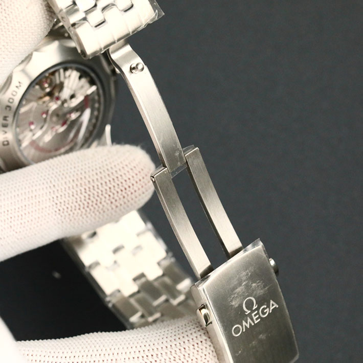 オメガ OMEGA シーマスター ダイバー300 コーアクシャル マスタークロノメーター ジェームズ・ボンド 210.22.42.20.01.004 ブラック メンズ 腕時計 - 画像 (4)