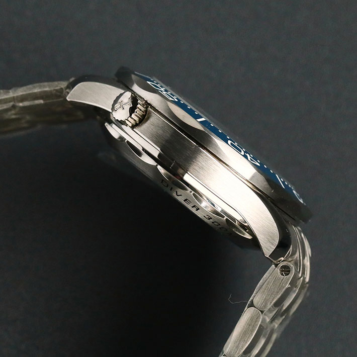 オメガ OMEGA シーマスター ダイバー300 コーアクシャル マスタークロノメーター ジェームズ・ボンド 210.22.42.20.01.004 ブラック メンズ 腕時計 - 画像 (2)