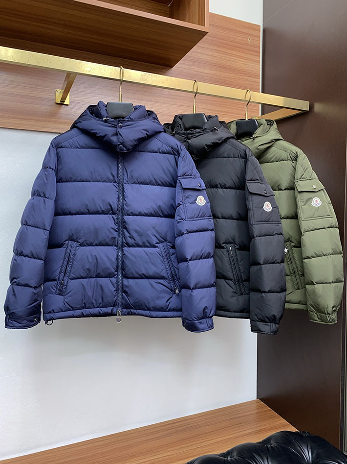 最高級モンクレールスーパーコピー Moncler Maya 70 ショートダウンジャケット ブルー 2525107 MONCLER ダウン メンズ - 画像 (3)